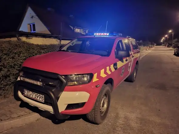 Nocne poszukiwania osoby zaginionej w rejonie Małomic. W akcji siedem zastępów straży pożarnej