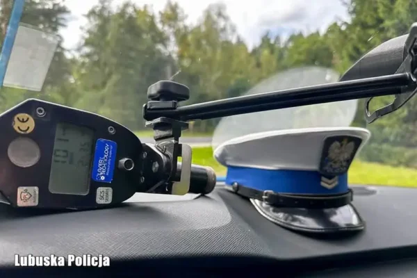 101 km/h w terenie zabudowanym – 32-latek stracił prawo jazdy