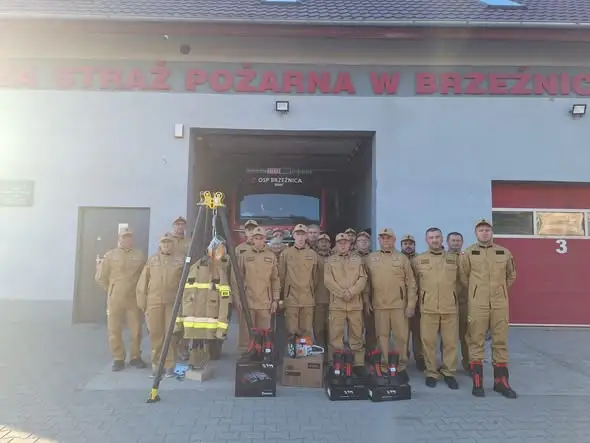 OSP Brzeźnica z nowym sprzętem ratowniczym dzięki wsparciu WFOŚiGW i gminy