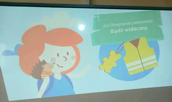Ogólnopolski Policyjny Dzień Odblasków – lekcja bezpieczeństwa w klasie 2