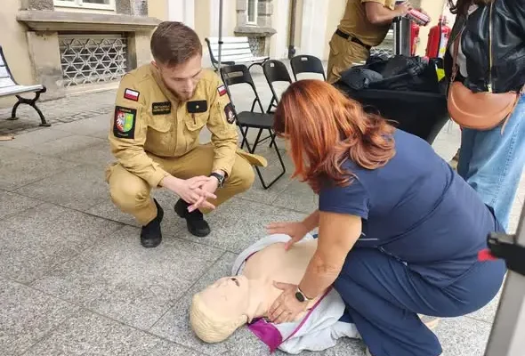 Powiatowy Dzień Seniora w Żaganiu z udziałem strażaków PSP