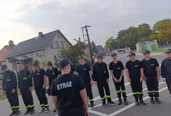 Młodzieżowa Drużyna Pożarnicza z Małomic szkoliła się w niedzielne popołudnie