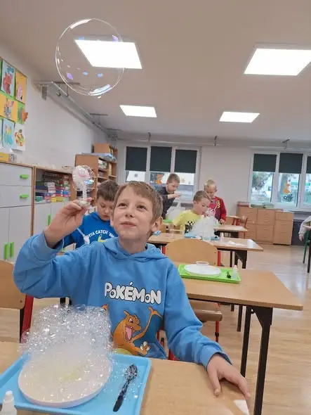 Kraina Eksperymentów w Brzeźnicy – naukowa magia dla najmłodszych
