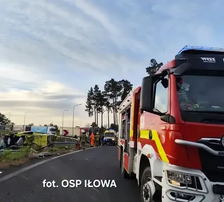 Wypadek na A18 w rejonie Iłowej – interweniowały służby ratunkowe