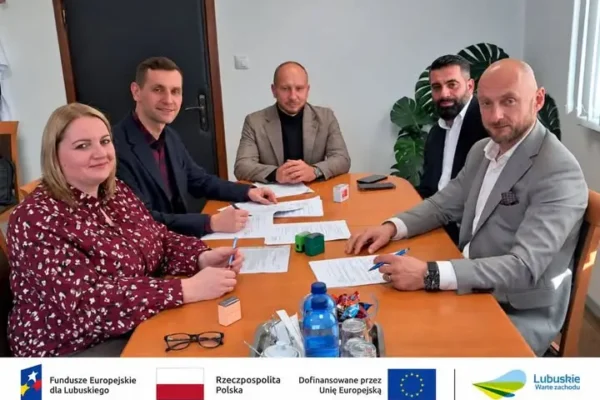 Umowa na IV etap budowy Centrum Kultury Górali Bukowińskich w Brzeźnicy podpisana