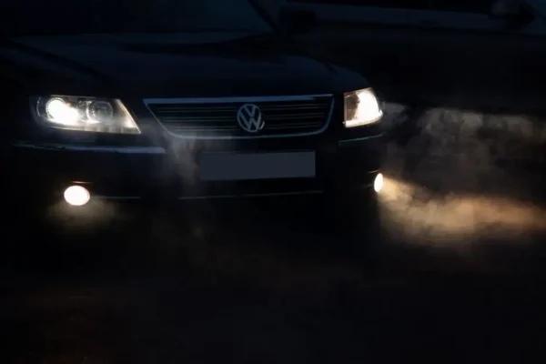 Zmiana czasu na zimowy – policja z Żagania apeluje o ostrożność na drodze